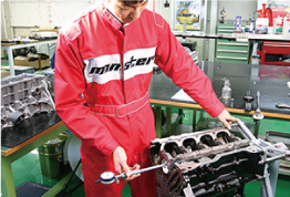 engine-assembly-room