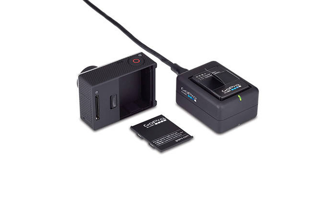 Dual Battery Charger (for HERO3) ｜GoPro(ゴープロ)日本総代理店タジマモーターコーポレーション