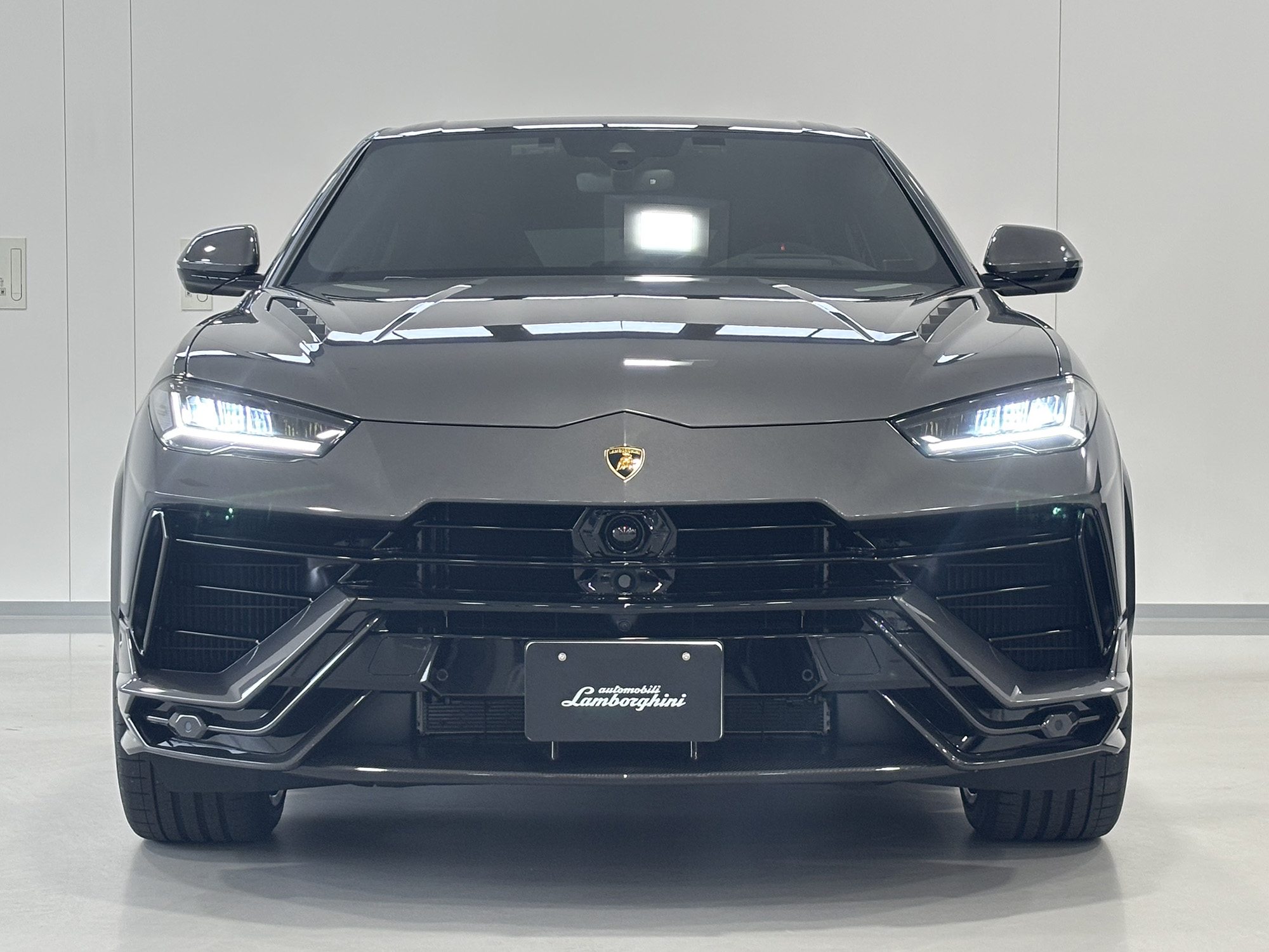 ウルス ブラック 中古車 認定