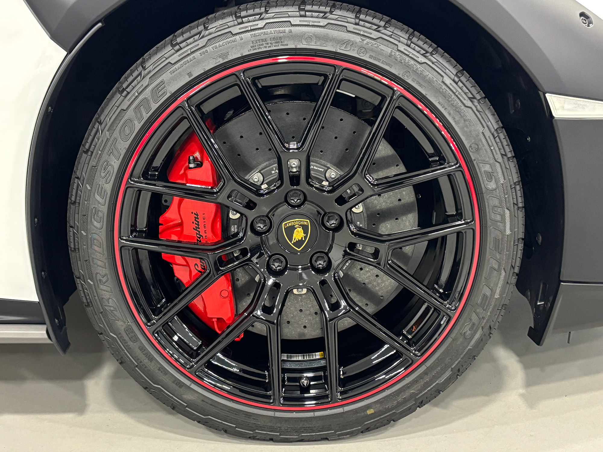 ウラカン ステラート 中古 認定