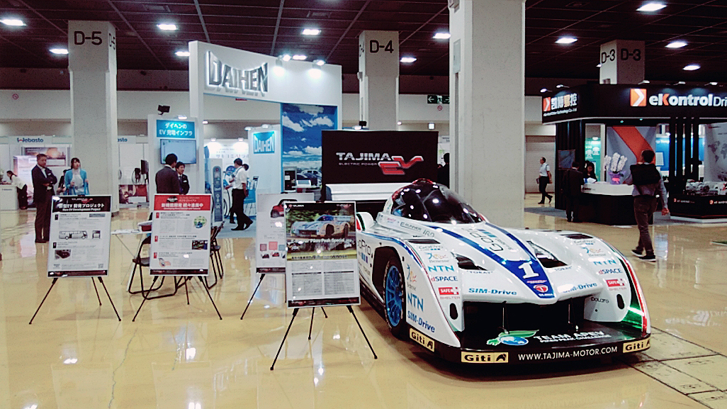 全日本学生フォーミュラに展示