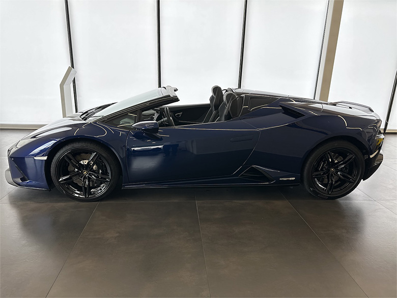 ランボルギーニ ウラカン EVO RWD スパイダー -  (2/32枚)