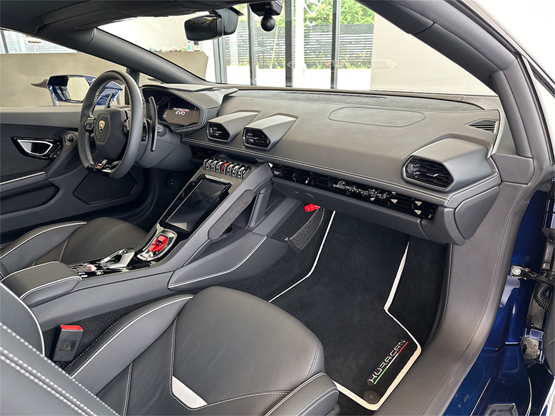 ランボルギーニ ウラカン EVO RWD スパイダー -   (18/32枚)