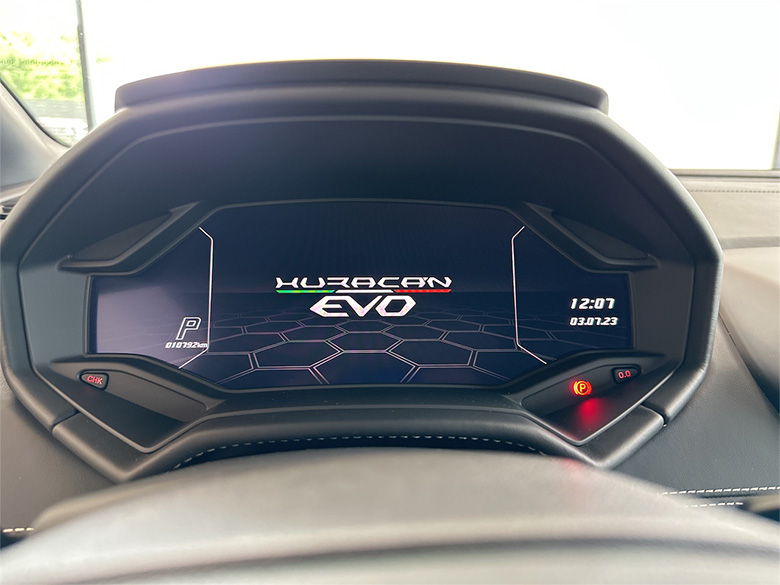 ランボルギーニ ウラカン EVO RWD スパイダー -   (19/32枚)