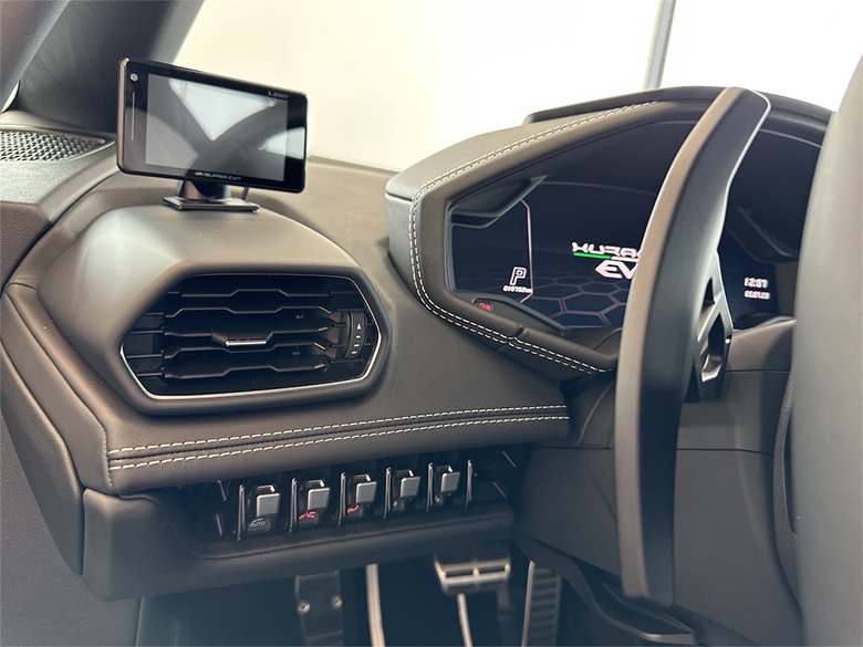 ランボルギーニ ウラカン EVO RWD スパイダー -   (21/32枚)