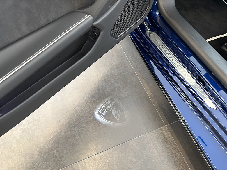 ランボルギーニ ウラカン EVO RWD スパイダー -   (30/32枚)