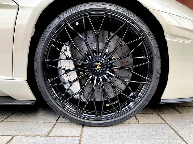 ピレリ PZERO 255/30ZR20(19/20枚)-ランボルギーニ アヴェンタドール S ロードスター