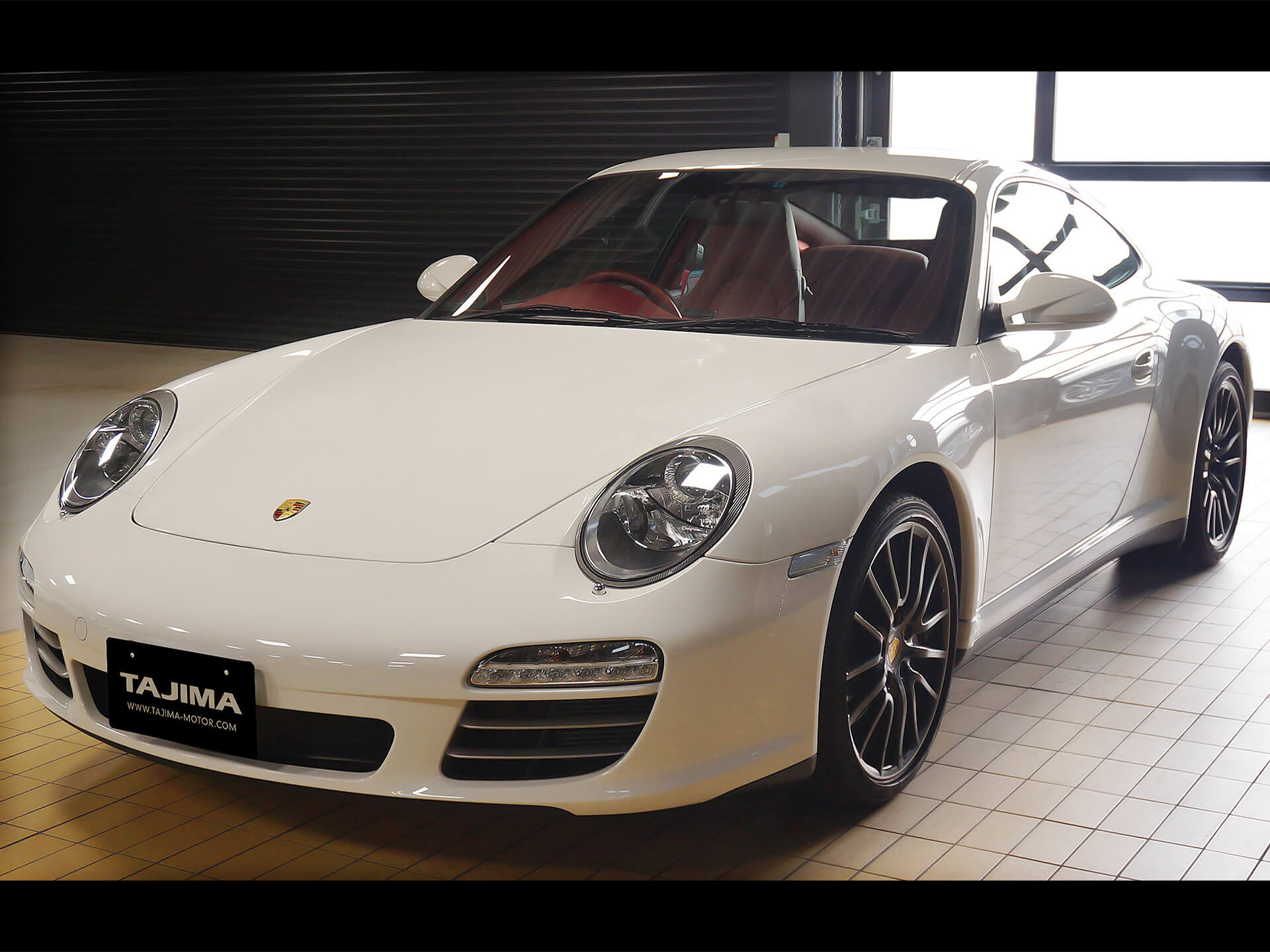 『ポルシェ 911 カレラ4 PDK（カレラレッド内装）』 タジマプレミアム中古車