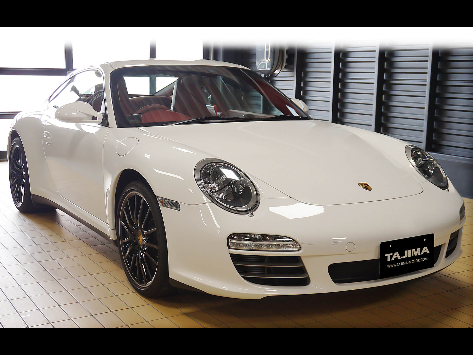 『ポルシェ 911 カレラ4 PDK（カレラレッド内装）』 タジマプレミアム中古車