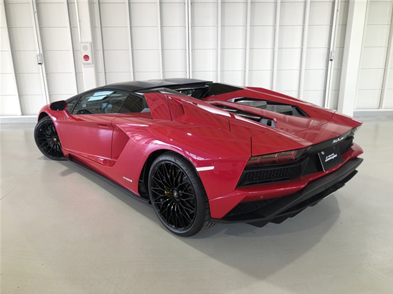 ランボルギーニ アヴェンタドール S ロードスター - レッドパール (7/17枚)