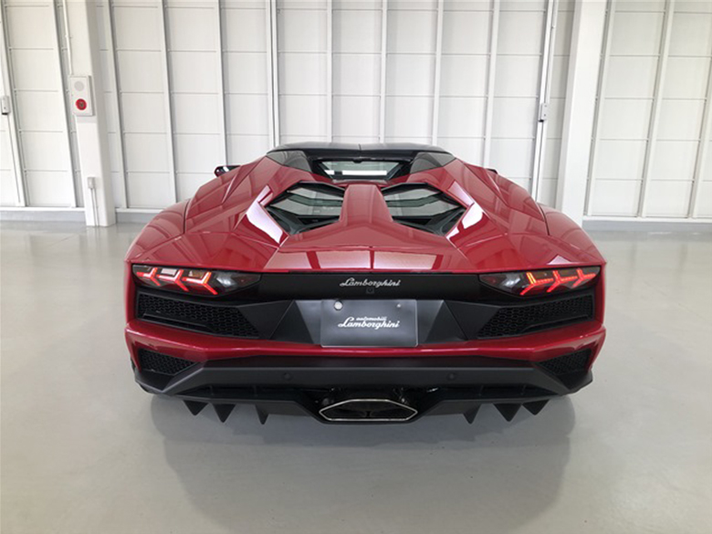 ランボルギーニ アヴェンタドール S ロードスター - レッドパール (8/17枚)