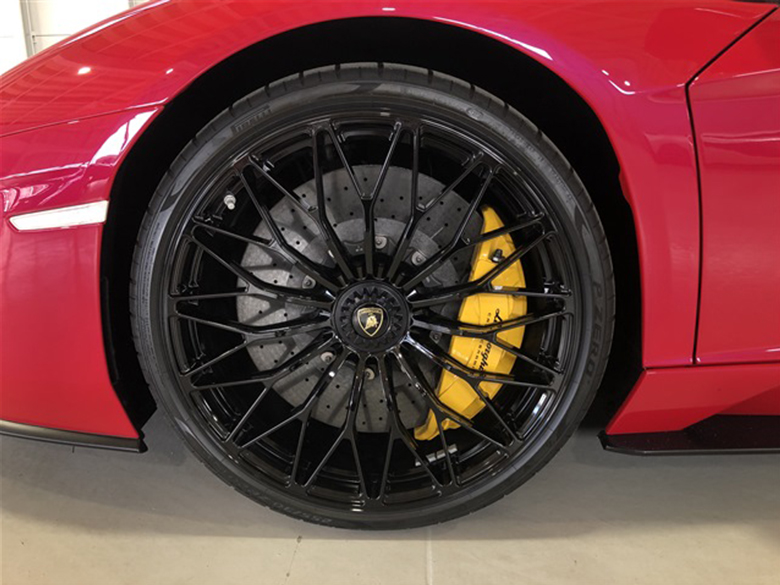 ランボルギーニ アヴェンタドール S ロードスター - レッドパール (10/17枚)