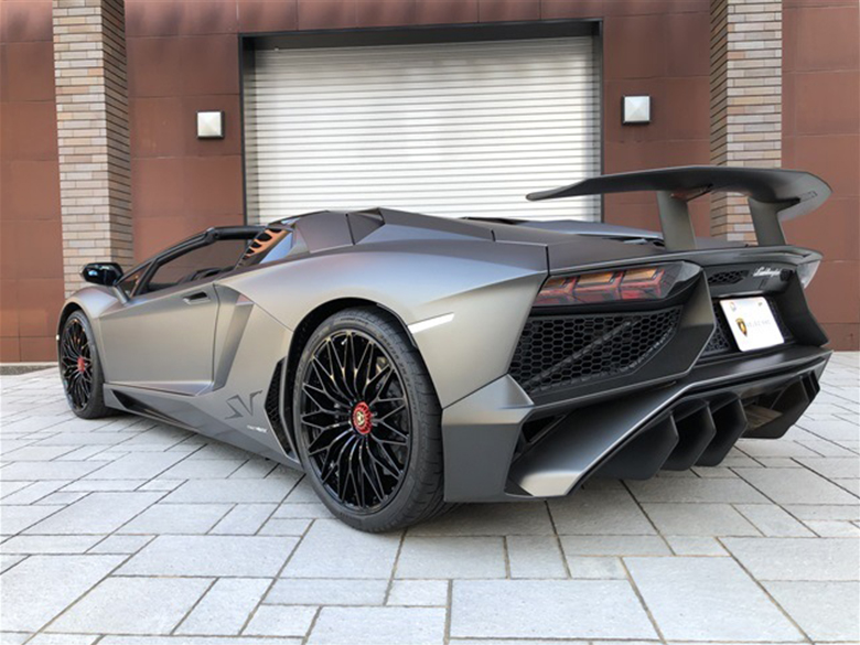 ランボルギーニ アヴェンタドール SV ロードスター グレー (5/19枚) 