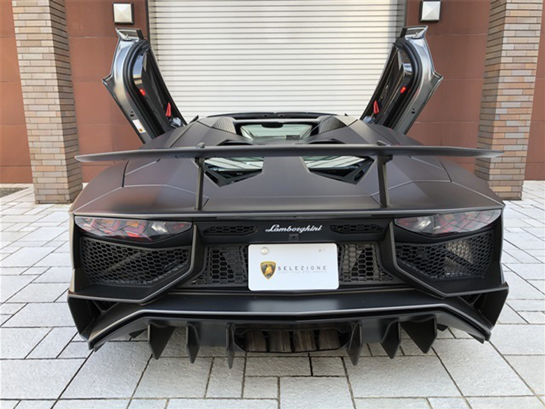 ランボルギーニ アヴェンタドール SV ロードスター グレー (6/19枚) 