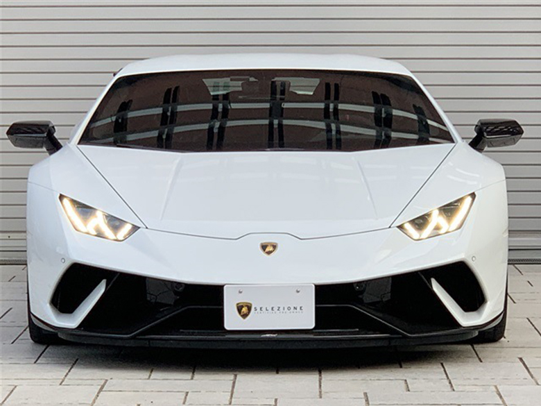 ランボルギーニ ウラカン ペルフォルマンテ - ホワイトメタリック (2/22枚)