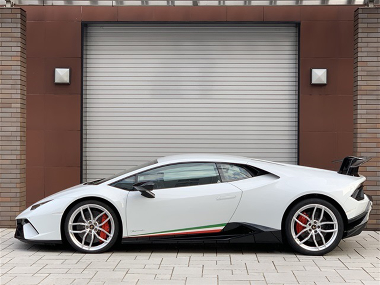 ランボルギーニ ウラカン ペルフォルマンテ - ホワイトメタリック (4/22枚)