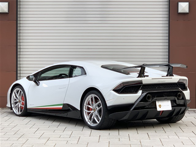 ランボルギーニ ウラカン ペルフォルマンテ - ホワイトメタリック (5/22枚)