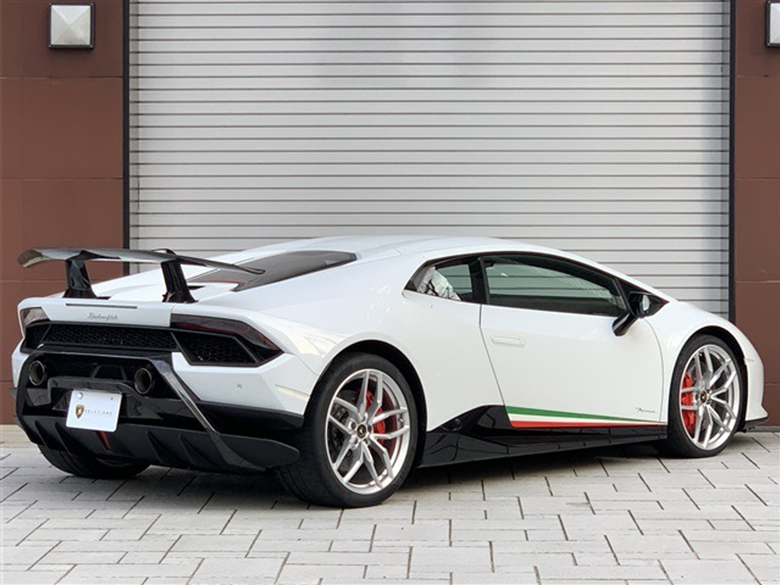 ランボルギーニ ウラカン ペルフォルマンテ - ホワイトメタリック (7/22枚)