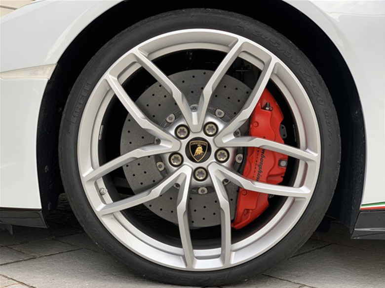 ランボルギーニ ウラカン ペルフォルマンテ - ホワイトメタリック (21/22枚)