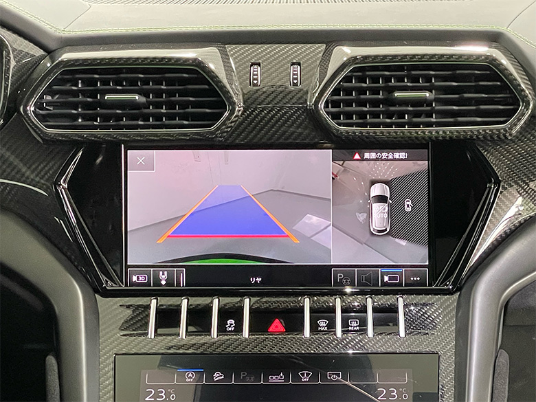 ランボルギーニ ウルス4.0 4WD(16/29枚)