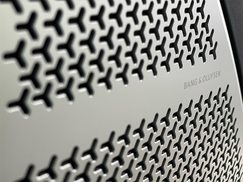 ランボルギーニ ウルス4.0 4WD(18/29枚)