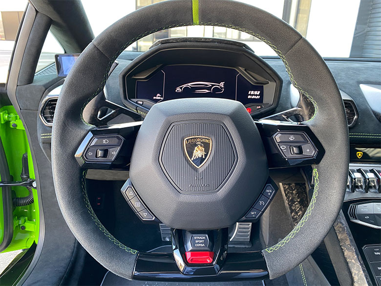 ランボルギーニ ウラカン ペルフォルマンテ - グリーン (12/15枚)