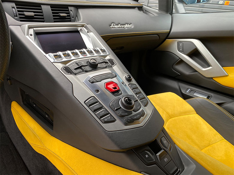 ランボルギーニ　(12/14枚) ランボルギーニ アヴェンタドール LP700-4 ブラック