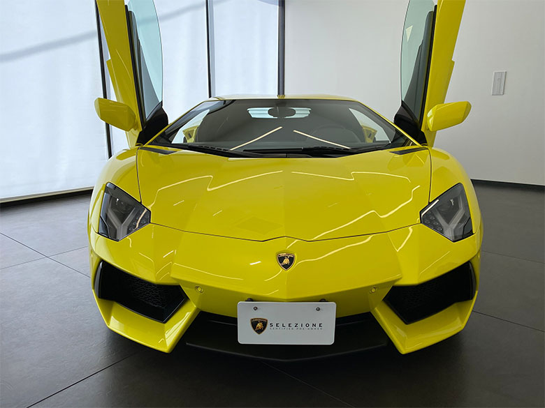 ランボルギーニ　(3/16枚) ランボルギーニ アヴェンタドール LP700-4 イエロー