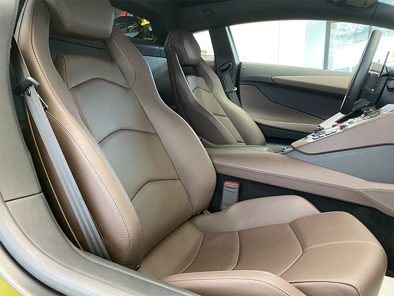 ランボルギーニ　(15/16枚) ランボルギーニ アヴェンタドール LP700-4 イエロー