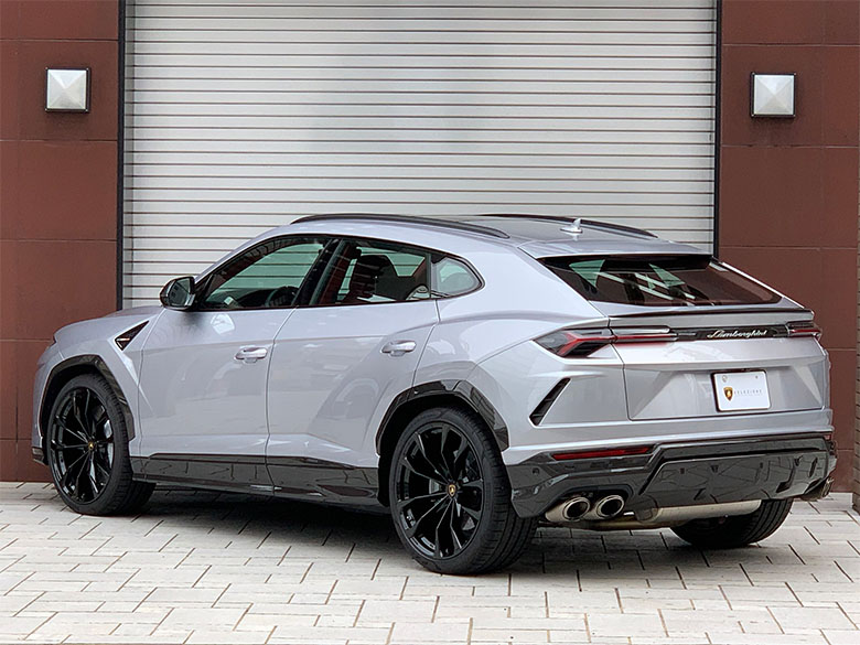 ランボルギーニ ウルス - シルバーメタリック (5/46枚)