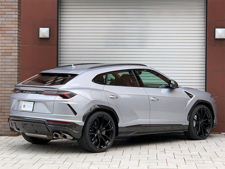 ランボルギーニ ウルス - シルバーメタリック (7/46枚)