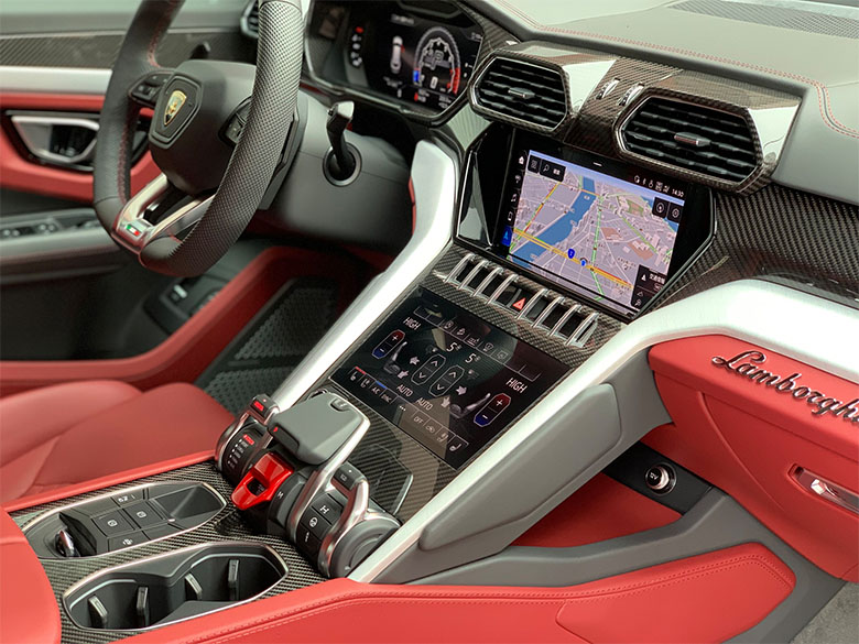 ランボルギーニ ウルス - シルバーメタリック (16/46枚)