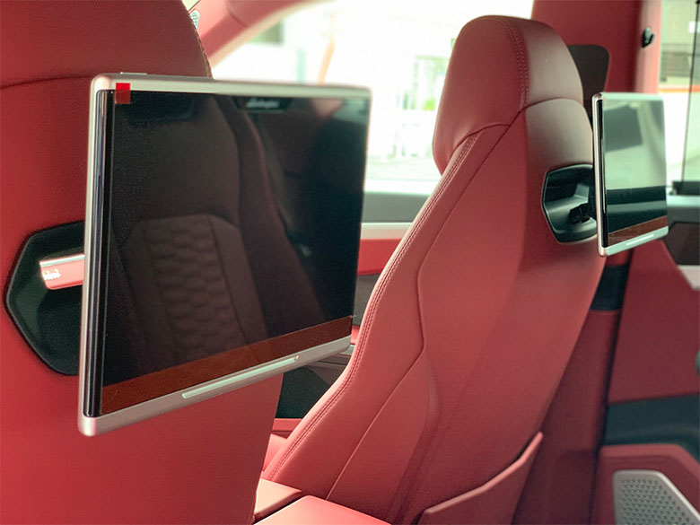 ランボルギーニ ウルス - シルバーメタリック (22/46枚)