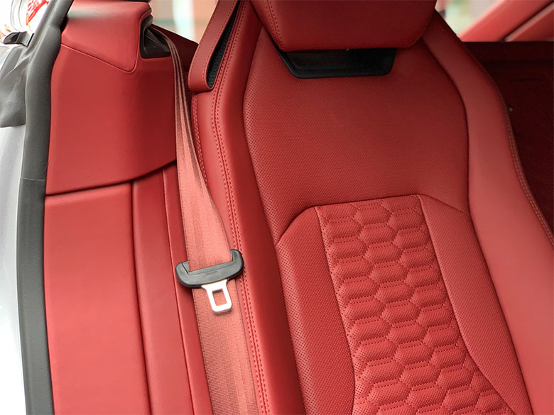 ランボルギーニ ウルス - シルバーメタリック (27/46枚)