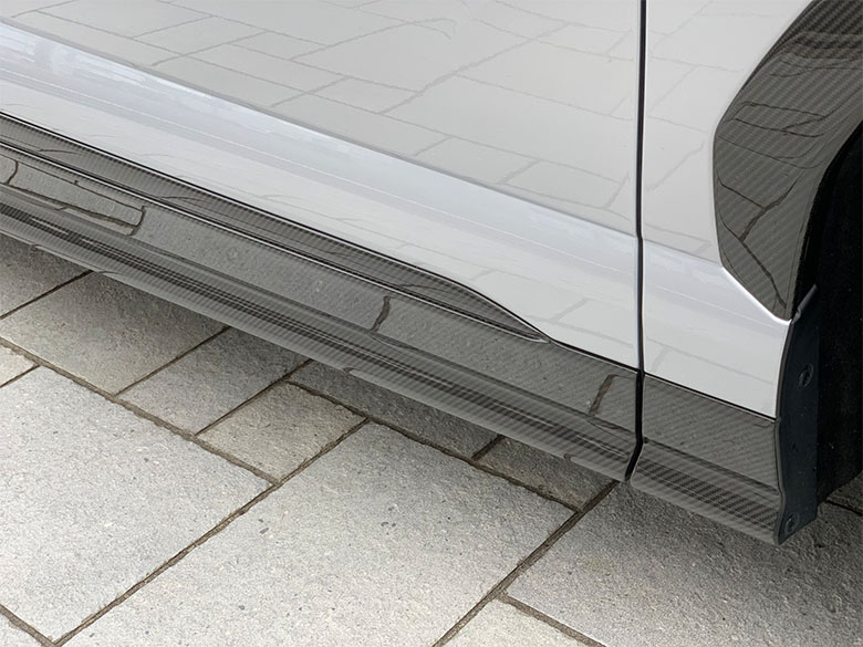 ランボルギーニ ウルス - シルバーメタリック (36/46枚)