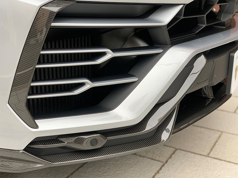 ランボルギーニ ウルス - シルバーメタリック (37/46枚)