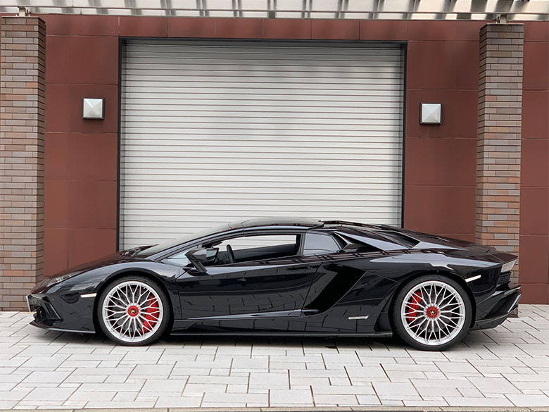 ランボルギーニ アヴェンタドール S ロードスター(6/33枚)