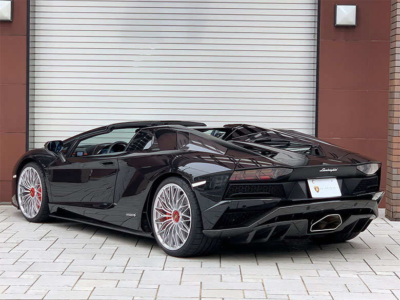 ランボルギーニ アヴェンタドール S ロードスター(7/33枚)