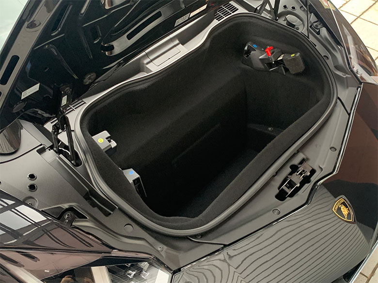 ランボルギーニ アヴェンタドール S ロードスター(29/33枚)