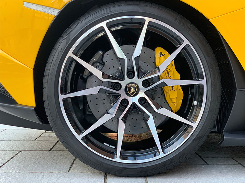 ランボルギーニ アヴェンタドール S (24/24枚)