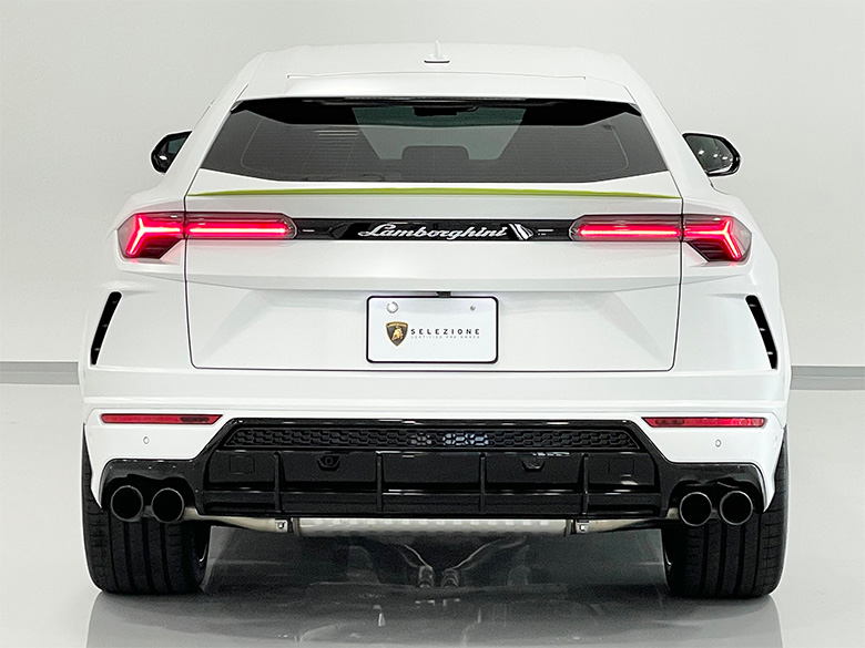 ランボルギーニ ウルス4.0 4WD - マットホワイト(6/25枚)