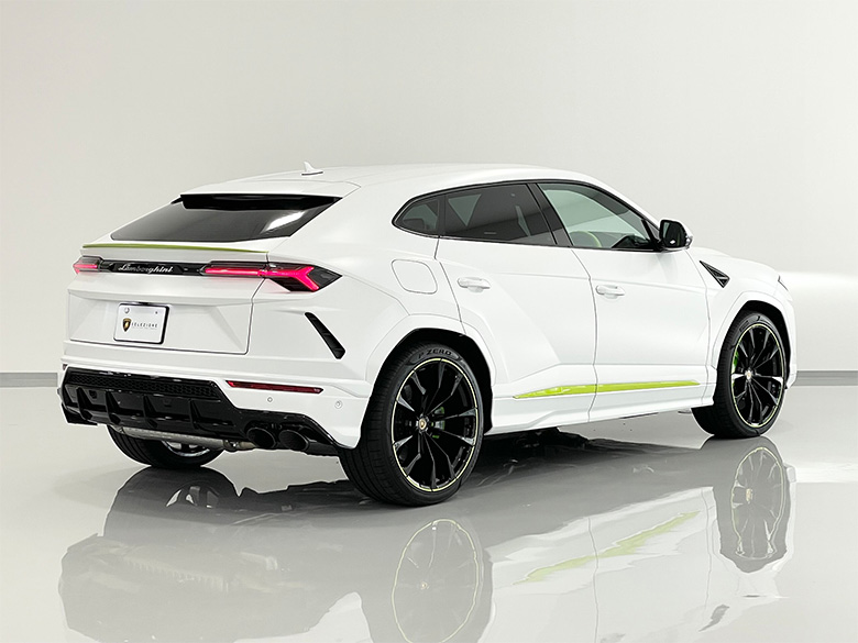ランボルギーニ ウルス4.0 4WD - マットホワイト(7/25枚)