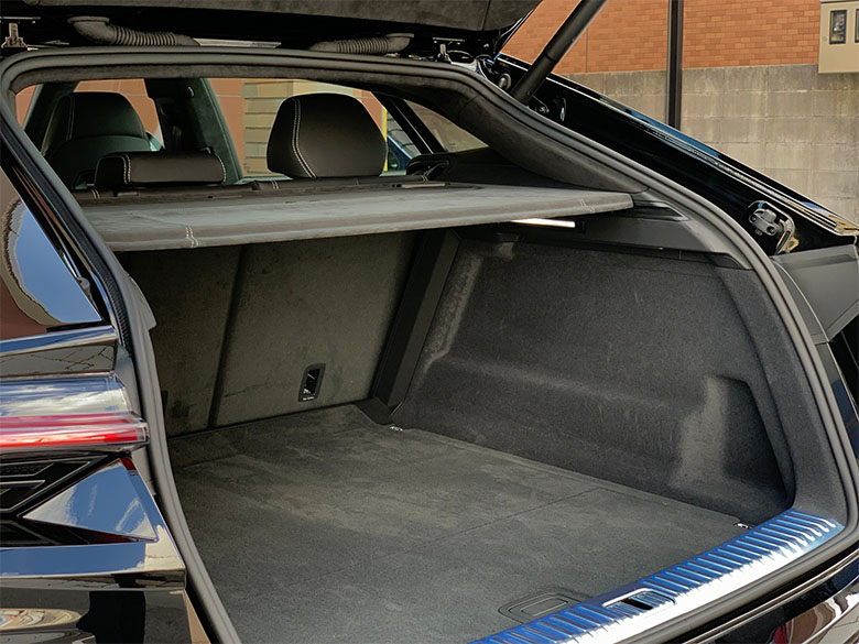 ランボルギーニ ウルス ブラック(29/32枚)