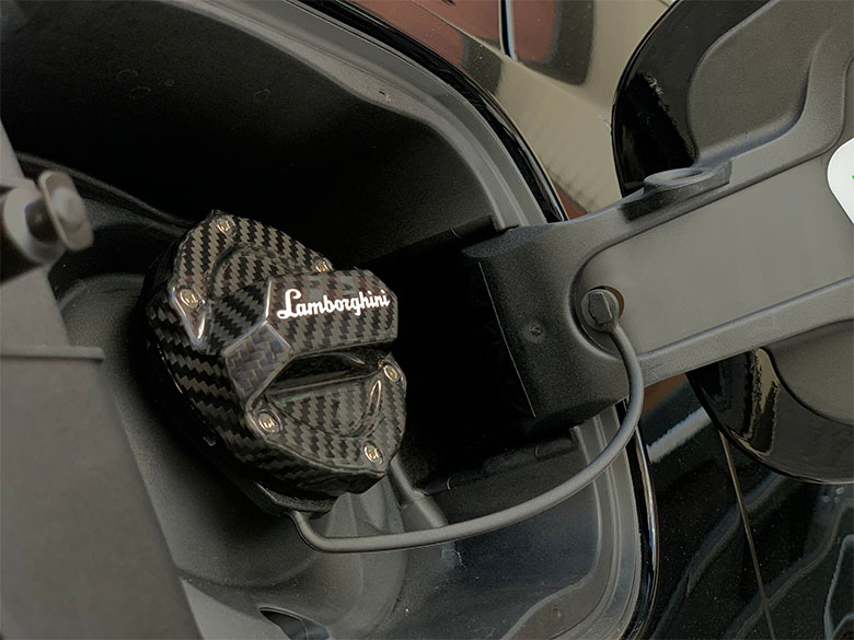 ランボルギーニ ウルス ブラック(30/32枚)