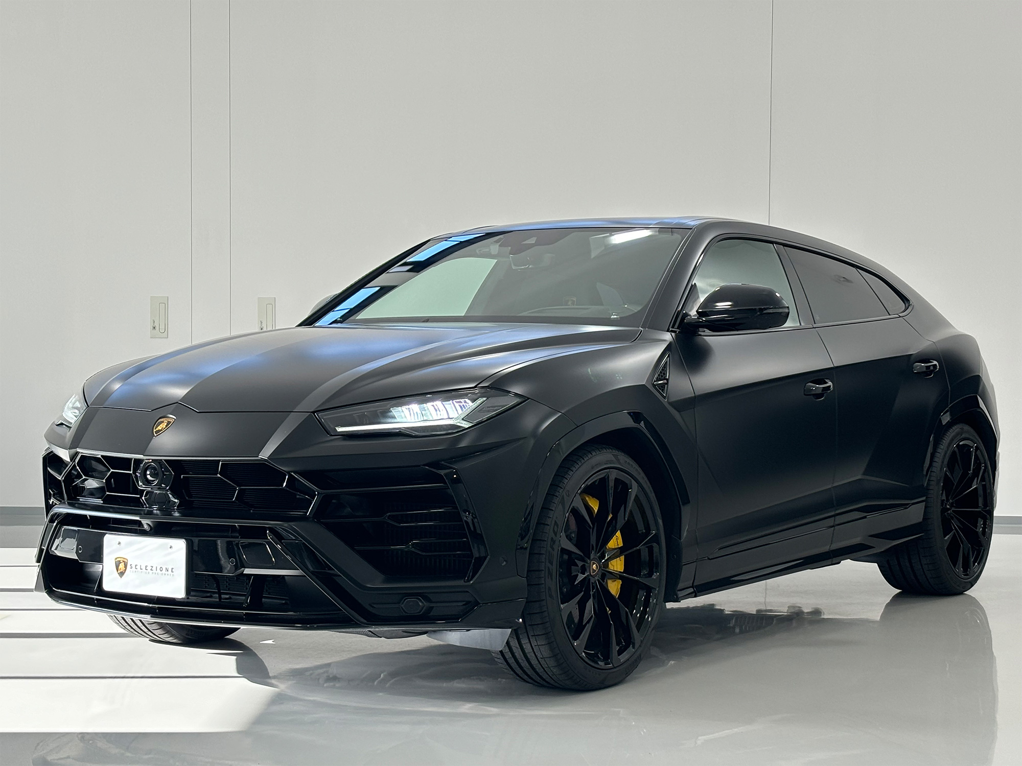 ランボルギーニ ウルス - タジマプレミアム中古車