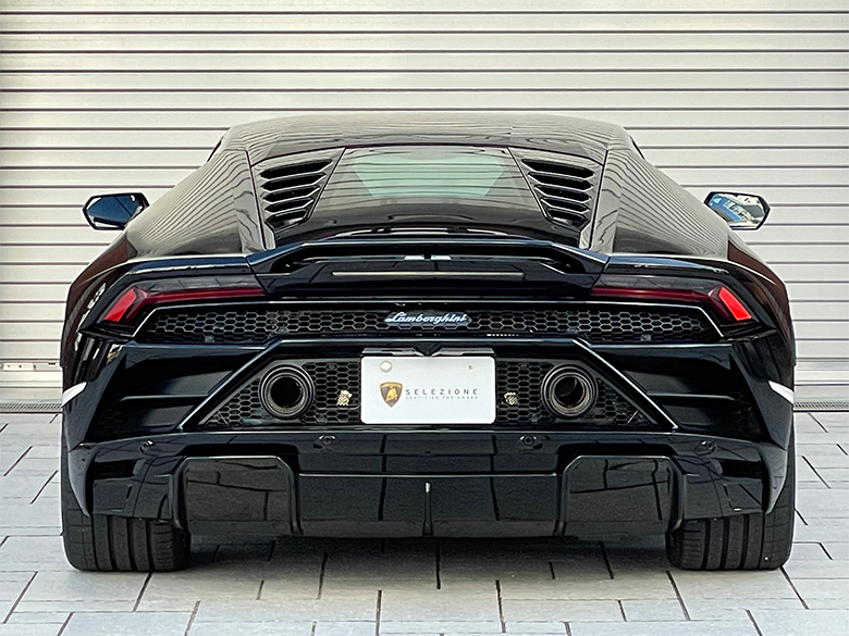 ランボルギーニ ウラカン EVO RWD - ブラックメタリック (6/23枚)