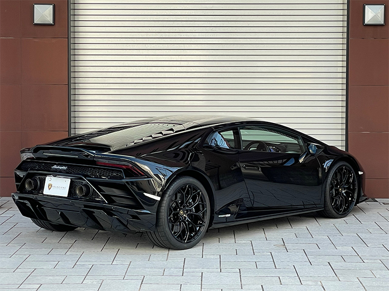 ランボルギーニ ウラカン EVO RWD - ブラックメタリック (7/23枚)