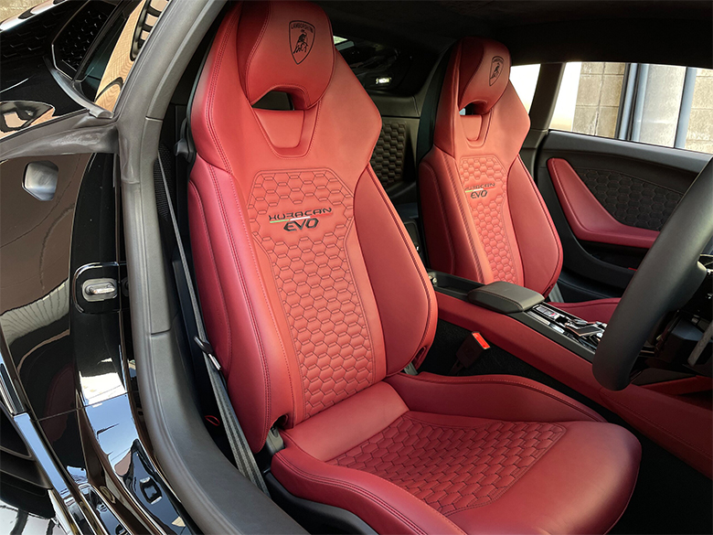 ランボルギーニ ウラカン EVO RWD - ブラックメタリック (10/23枚)