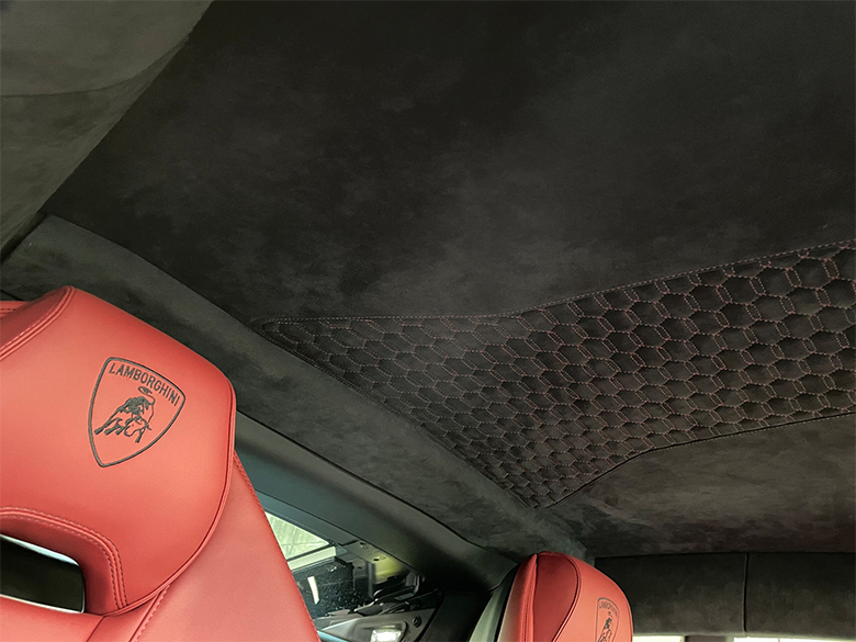 ランボルギーニ ウラカン EVO RWD - ブラックメタリック (18/23枚)