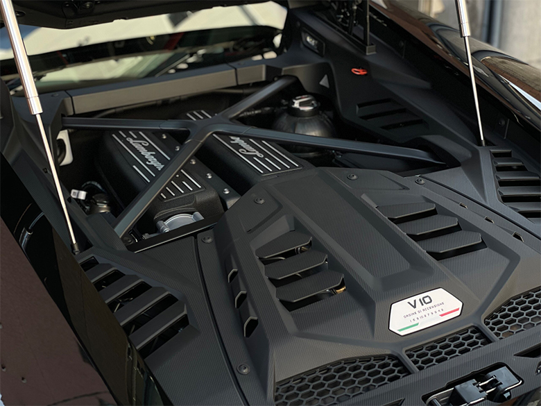 ランボルギーニ ウラカン EVO RWD - ブラックメタリック (21/23枚)